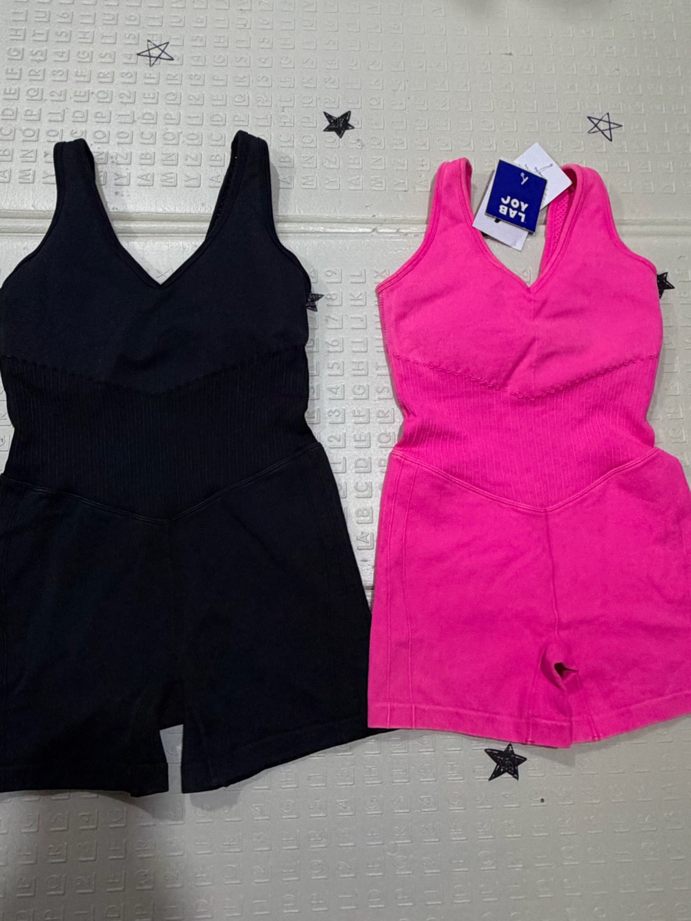 2 ' V-Neck One-Piece bodysuit
